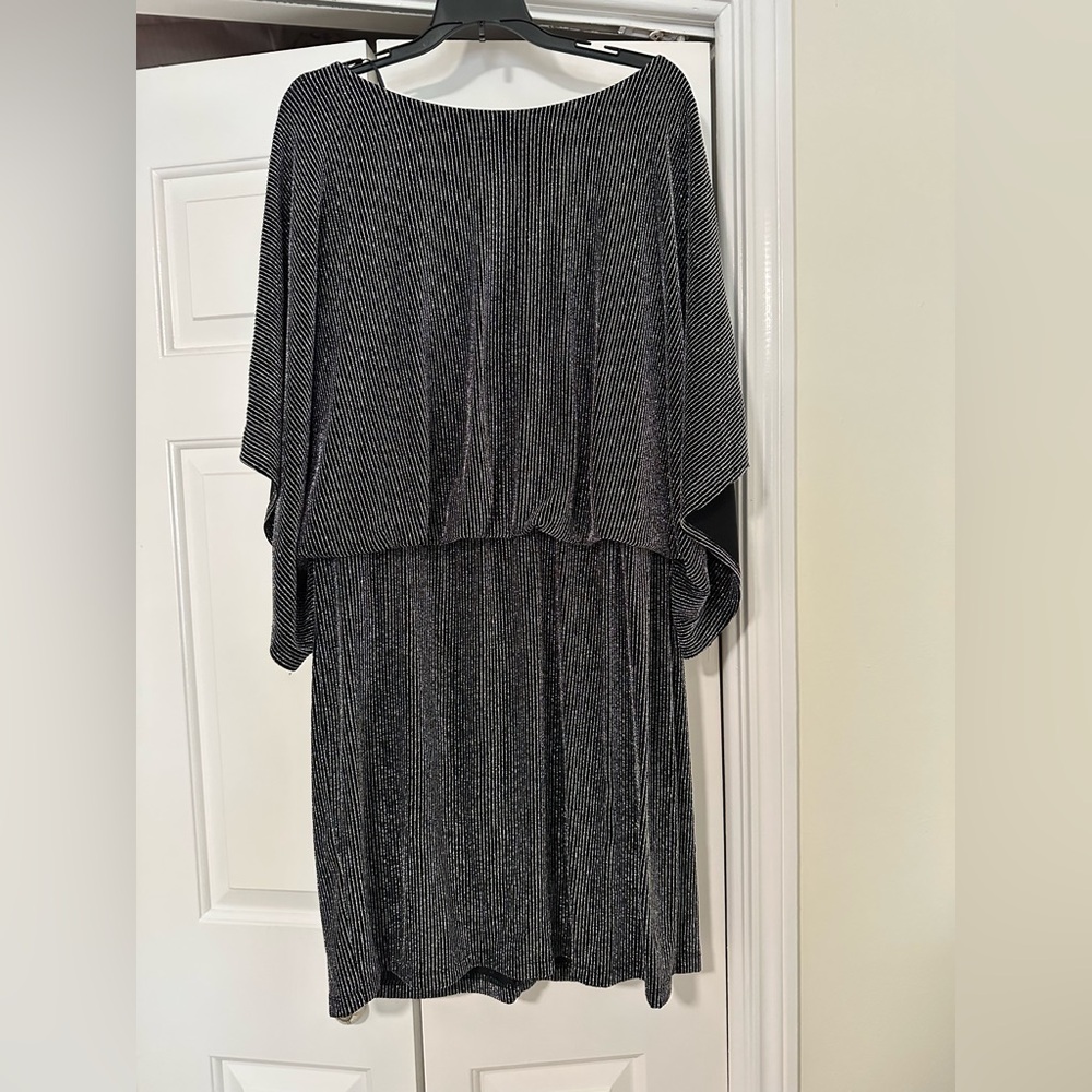 Jessica Howard Black and Silver Long Sleeve Dress